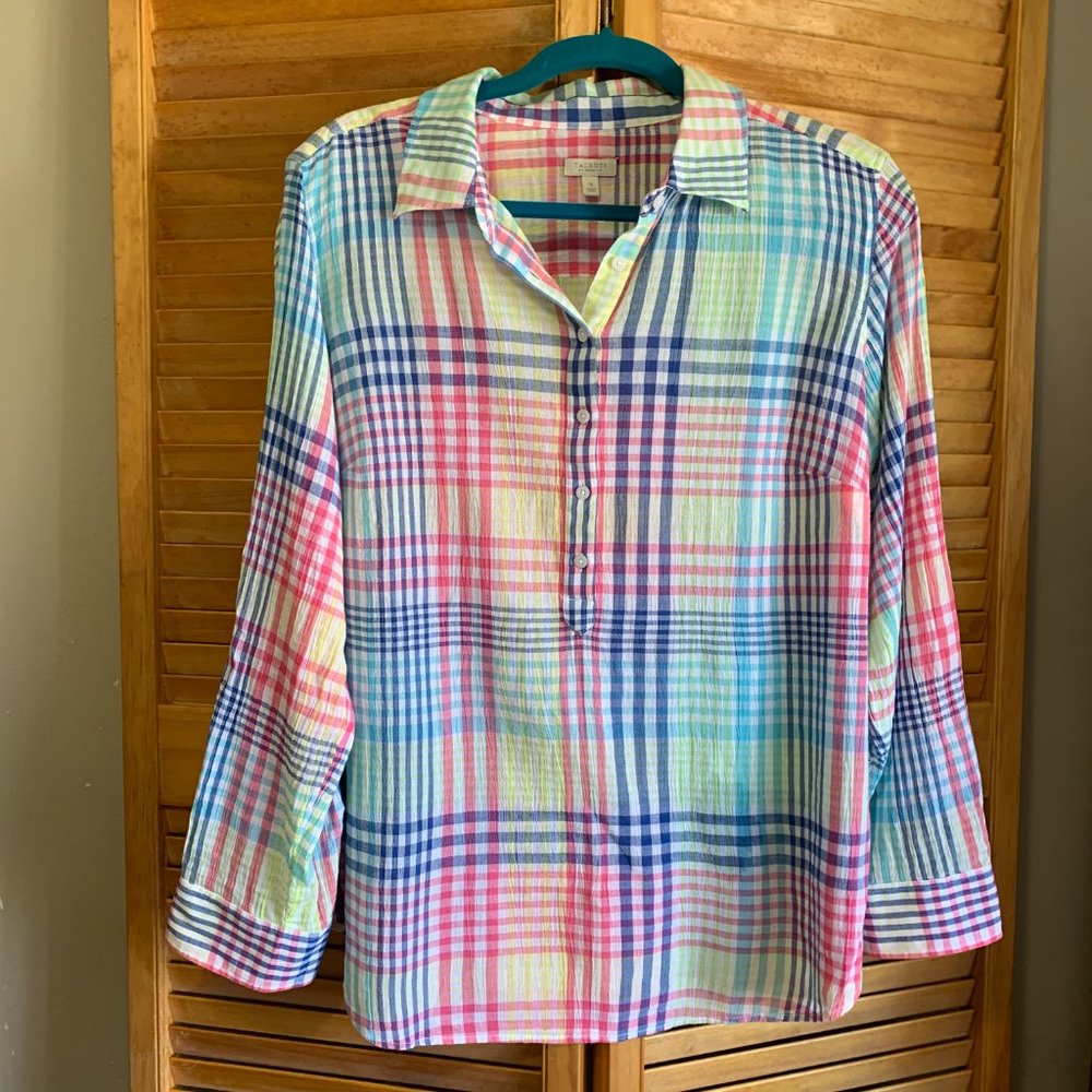 Talbots 1X Crinkle 100% cotton gauze popover shirt with roll-up sleeves.